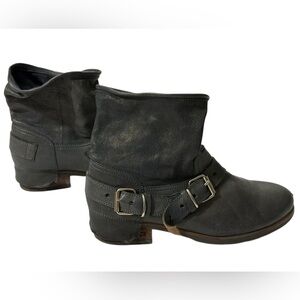 UGG Collection Italy Dusty Blue Leather Harness Moto Ankle Boots Women’s 9 Rare